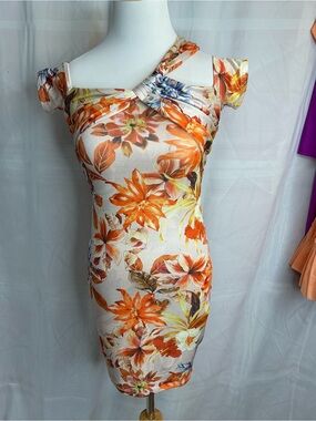 2334 - Guess Orange Floral Twist-Neck Mini Dress